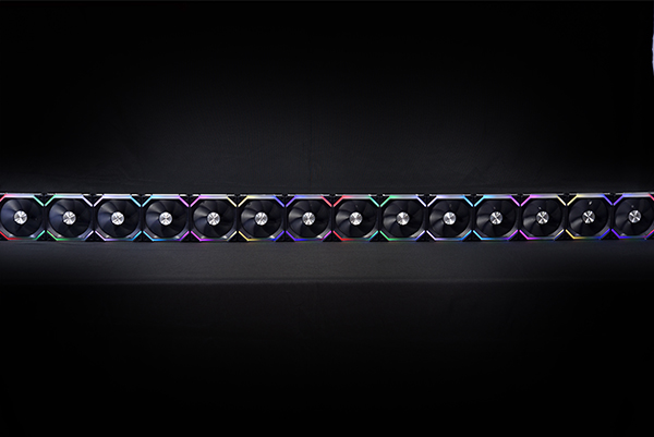 lian-li-uni-fan-sl-rgb-l-fter-daisy-chain-mit-32-leds image 8