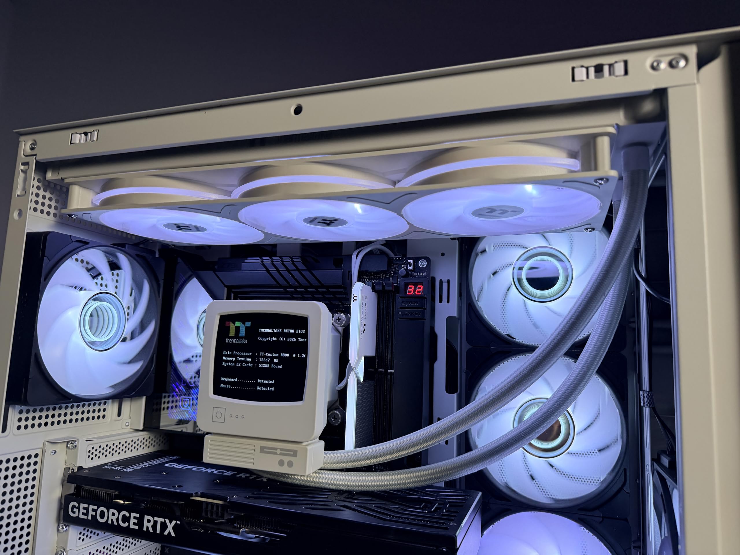 thermaltake-retro-360-ultra-argb-sync-aio-wasserk-hlung-360-mm-radiator-argb-lcd image 7