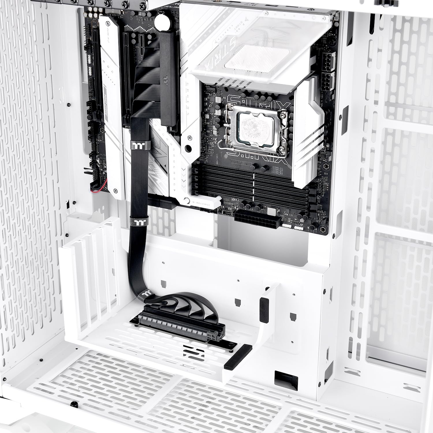 thermaltake-pci-e-4-0-dual-90-degree-riser-kabel-400-mm image 5