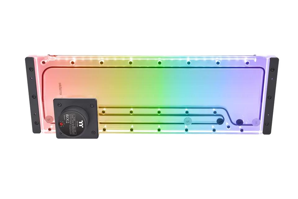 thermaltake-pacific-core-p8-dp-d5-plus-distro-plate-mit-pumpe image 1