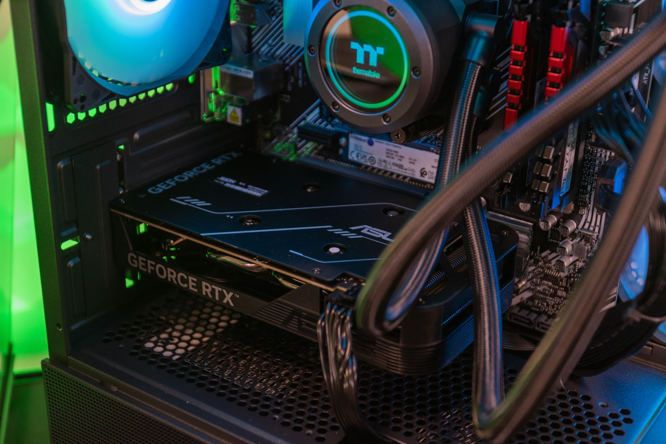 thermaltake-toughmachine-gaming-pc-ryzen-7-5700x3d-rtx-4060-32-gb-1-tb-win-11 image 6